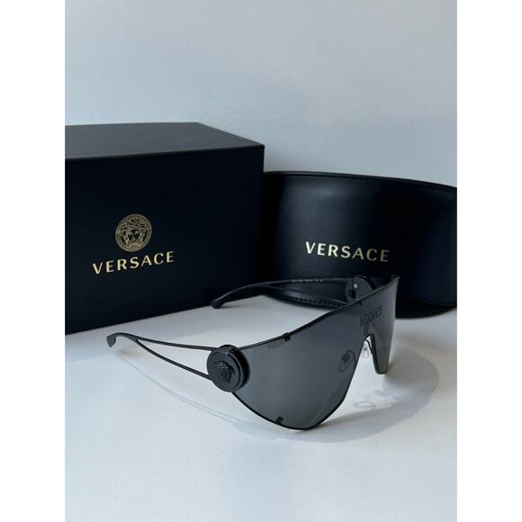 NEW SEASON Versace VE2268 Oversized Shield Sunglasses Black - Picture 4 of 11